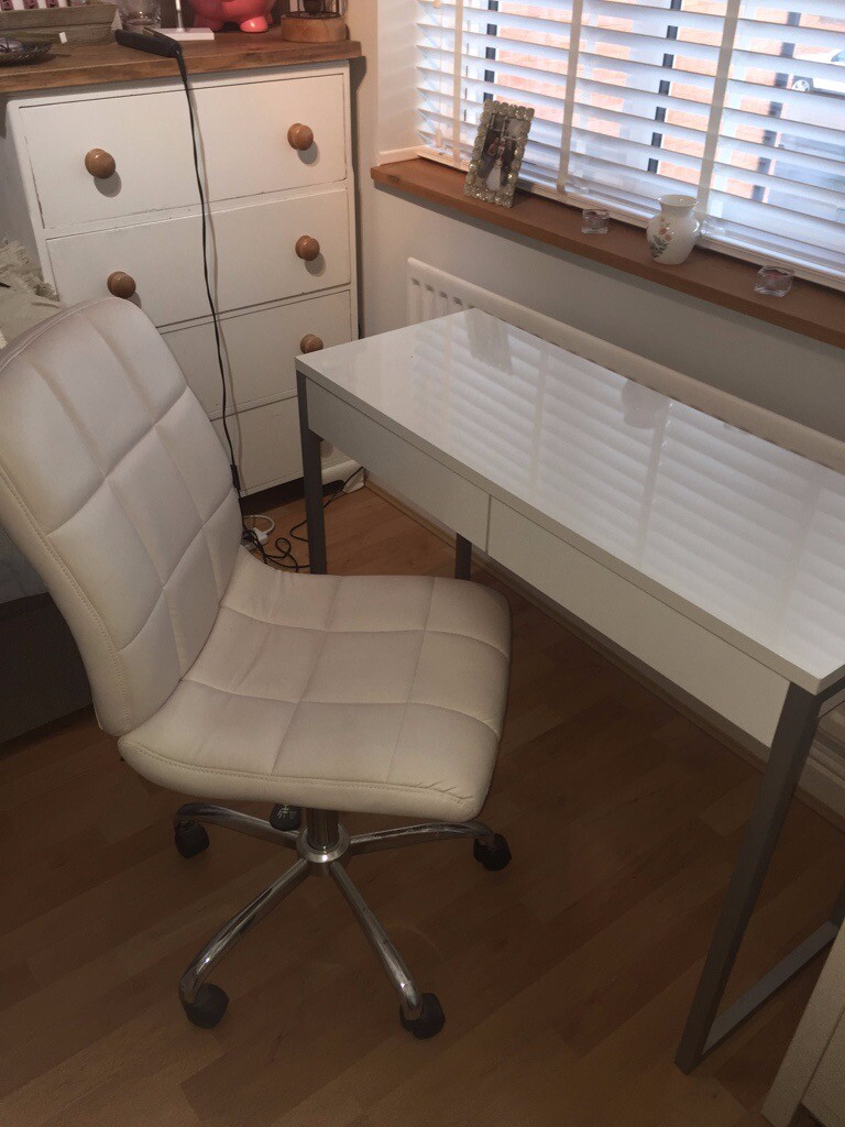 homework desk and chair set